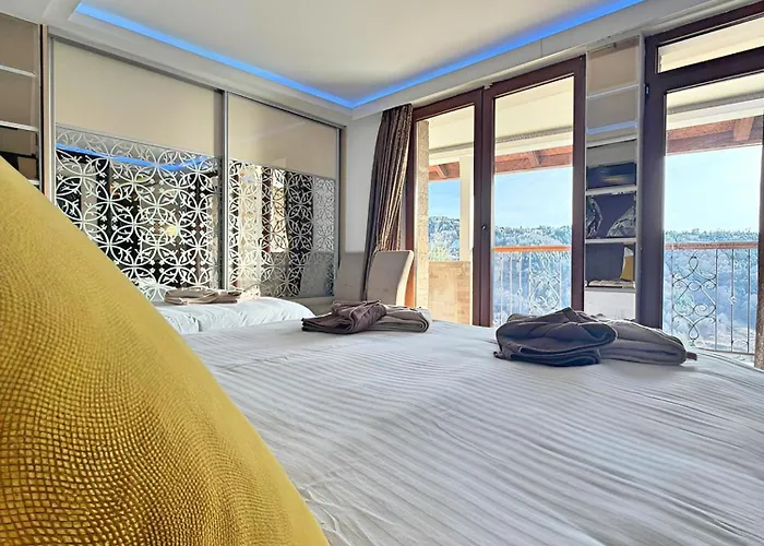 Mujen Lux Tutic - Free & Wellness *