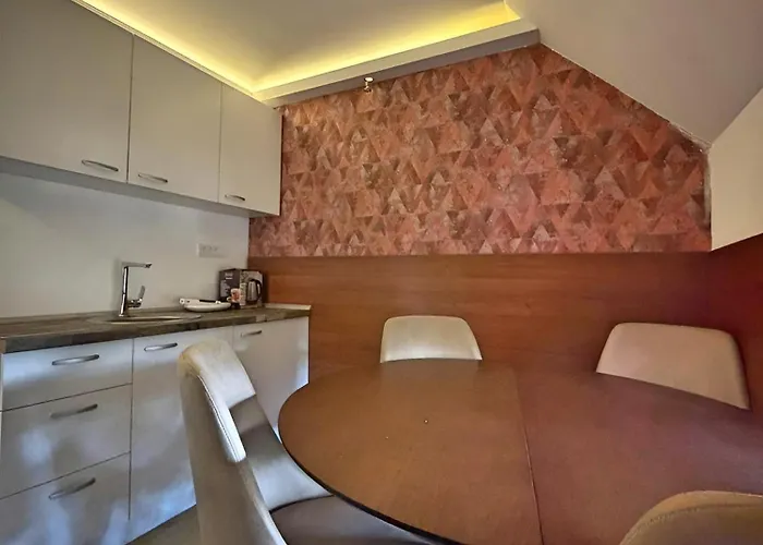 公寓 Mujen Lux Tutic - Free & Wellness